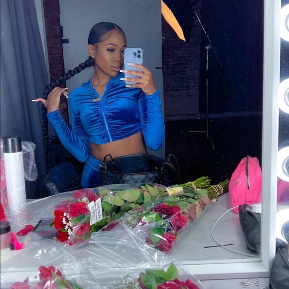 STACKED VELOUR SET - Picture 6 of 10